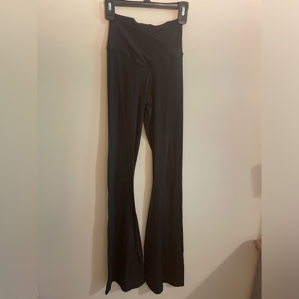 Aerie crossover flare leggings